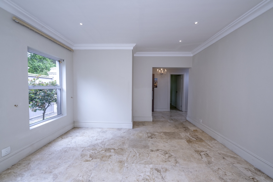To Let 4 Bedroom Property for Rent in Kenilworth Upper Western Cape